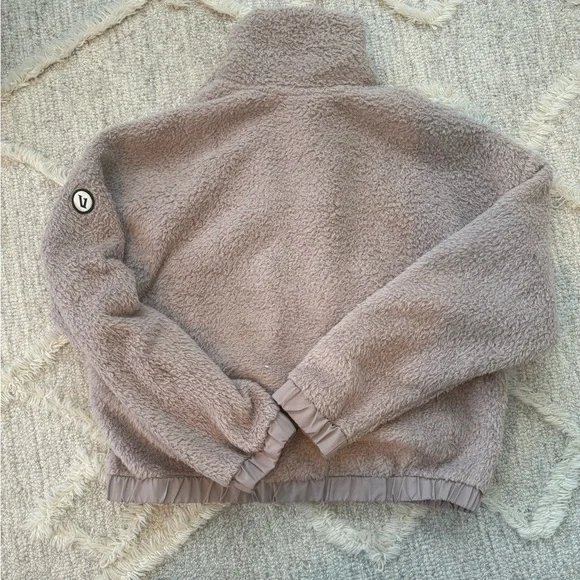 Vuori Women's Cozy Sherpa Jacket - Picture 5 of 6